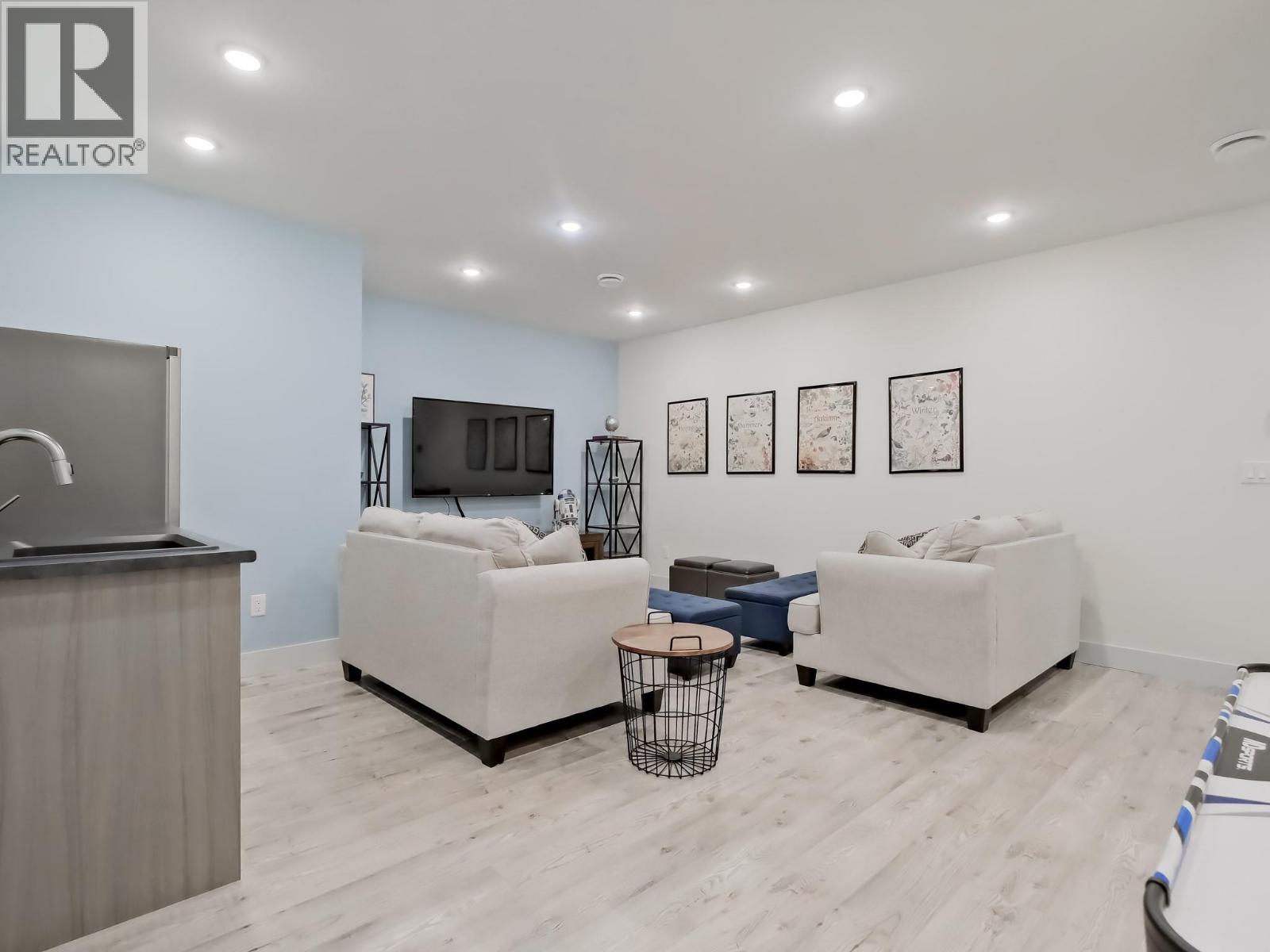  72 Forest Edge Drive, Kelowna