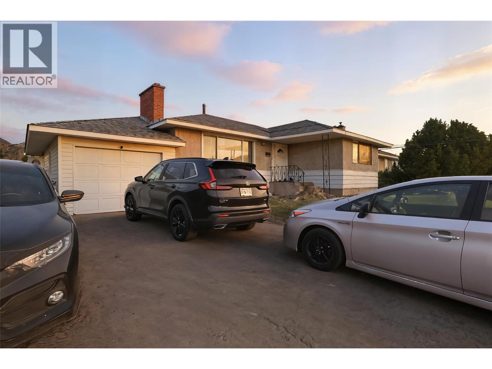 Photo 3 of 740 10th Street, Kamloops BC