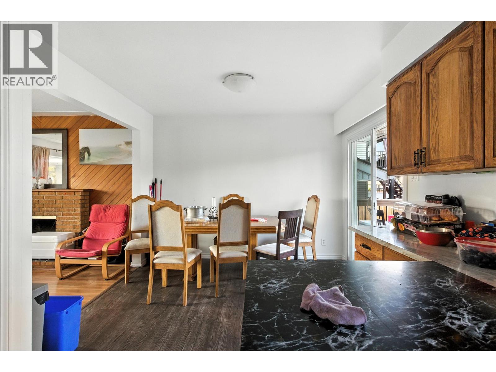 Photo 8 of 740 10th Street, Kamloops BC