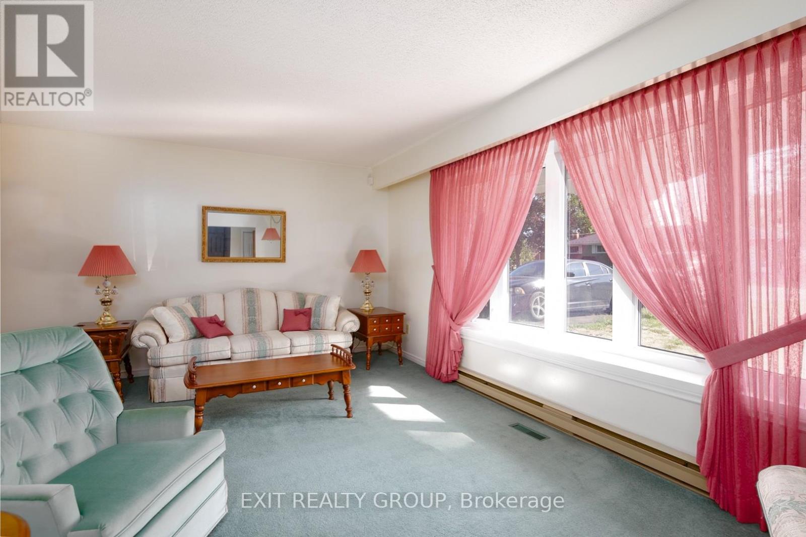 Photo 2 of 28 Ghent Drive, Quinte West ON