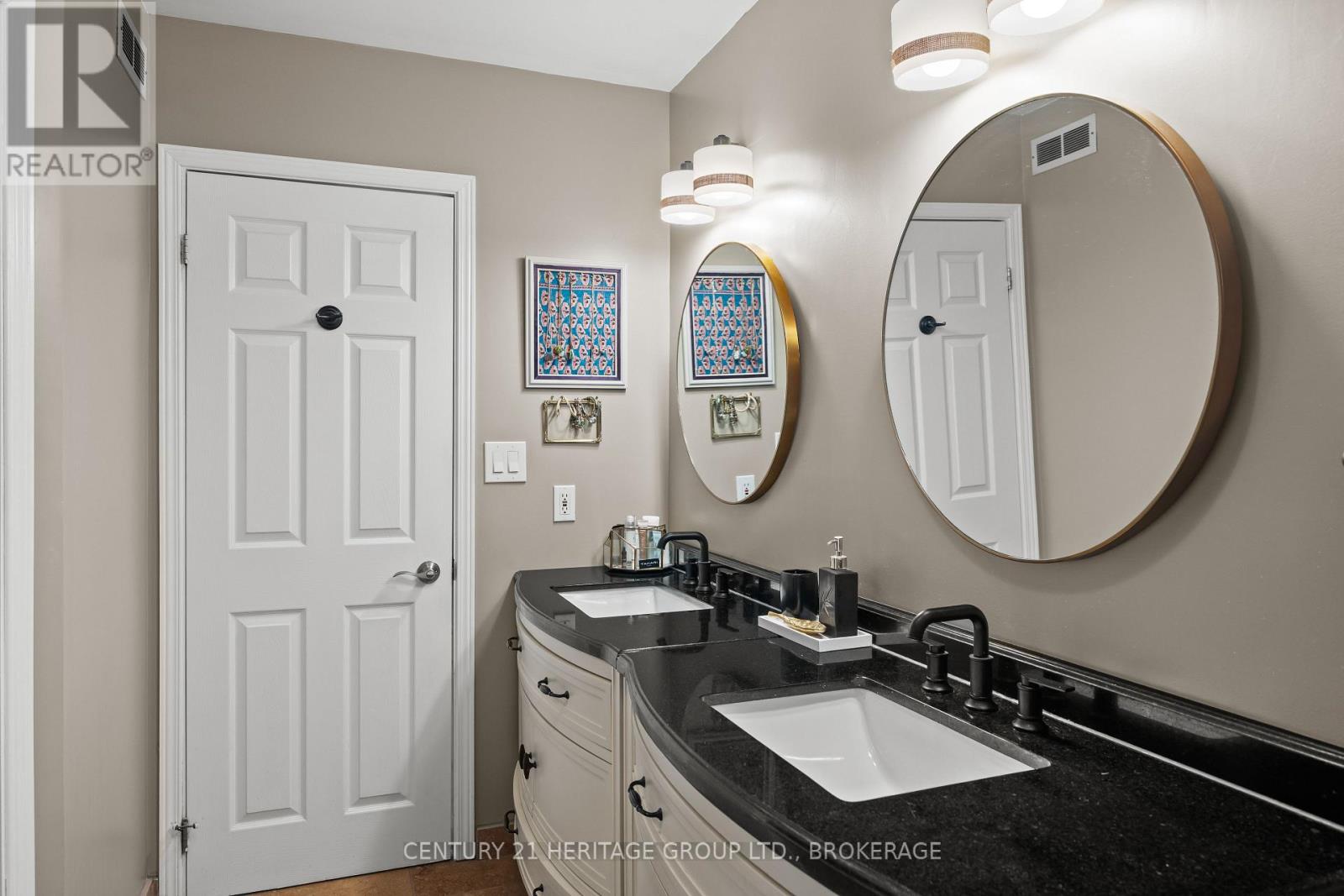 Photo 23 of 26 Miller Place, Loyalist ON
