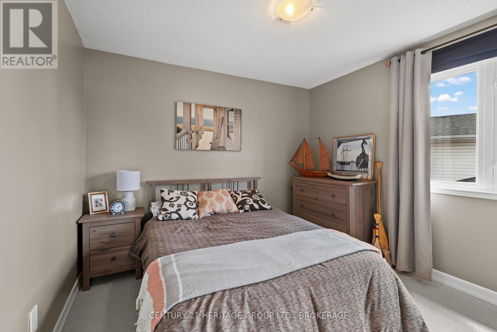 Photo 35 of 26 Miller Place, Loyalist ON