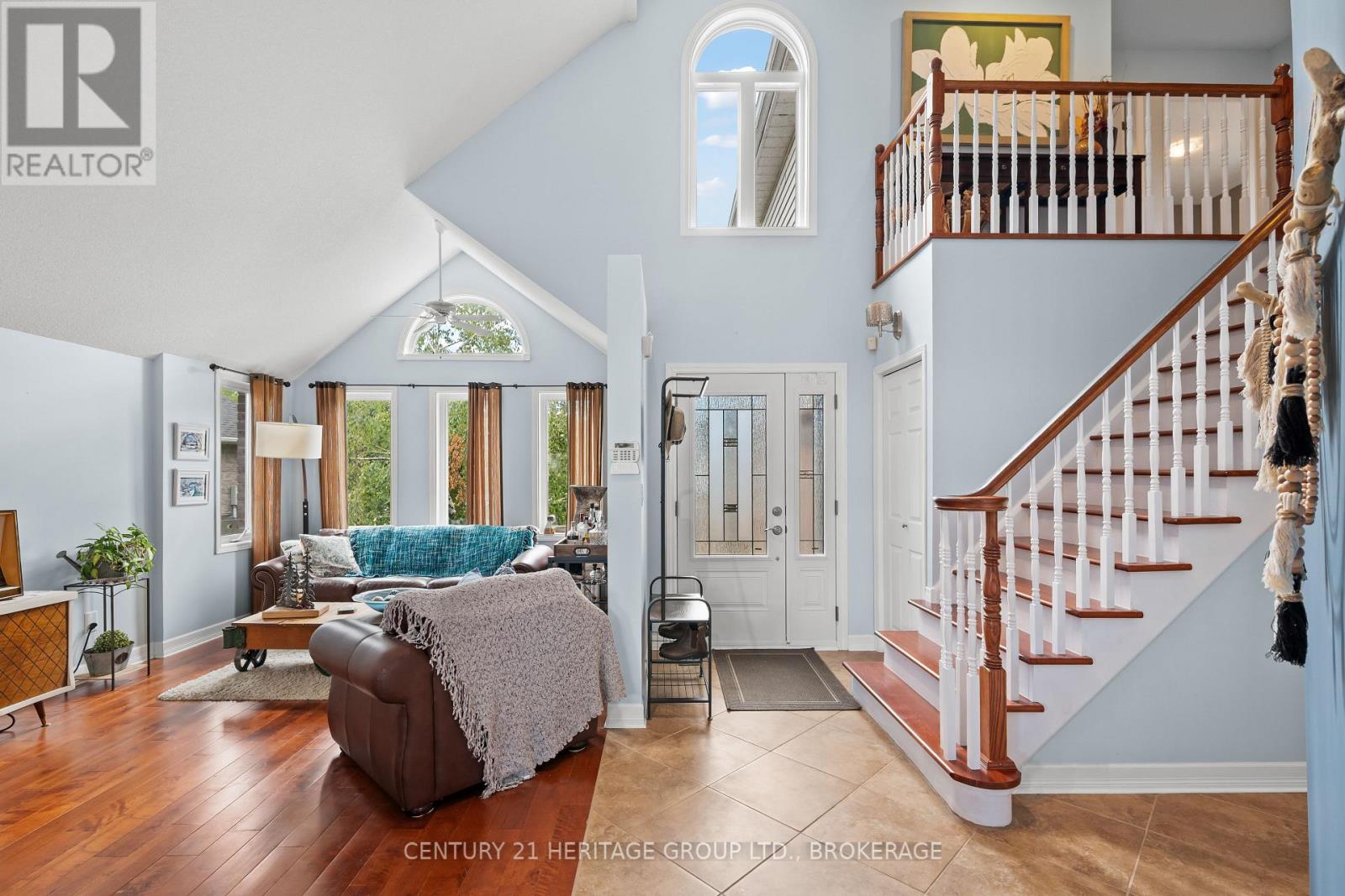 Photo 8 of 26 Miller Place, Loyalist ON