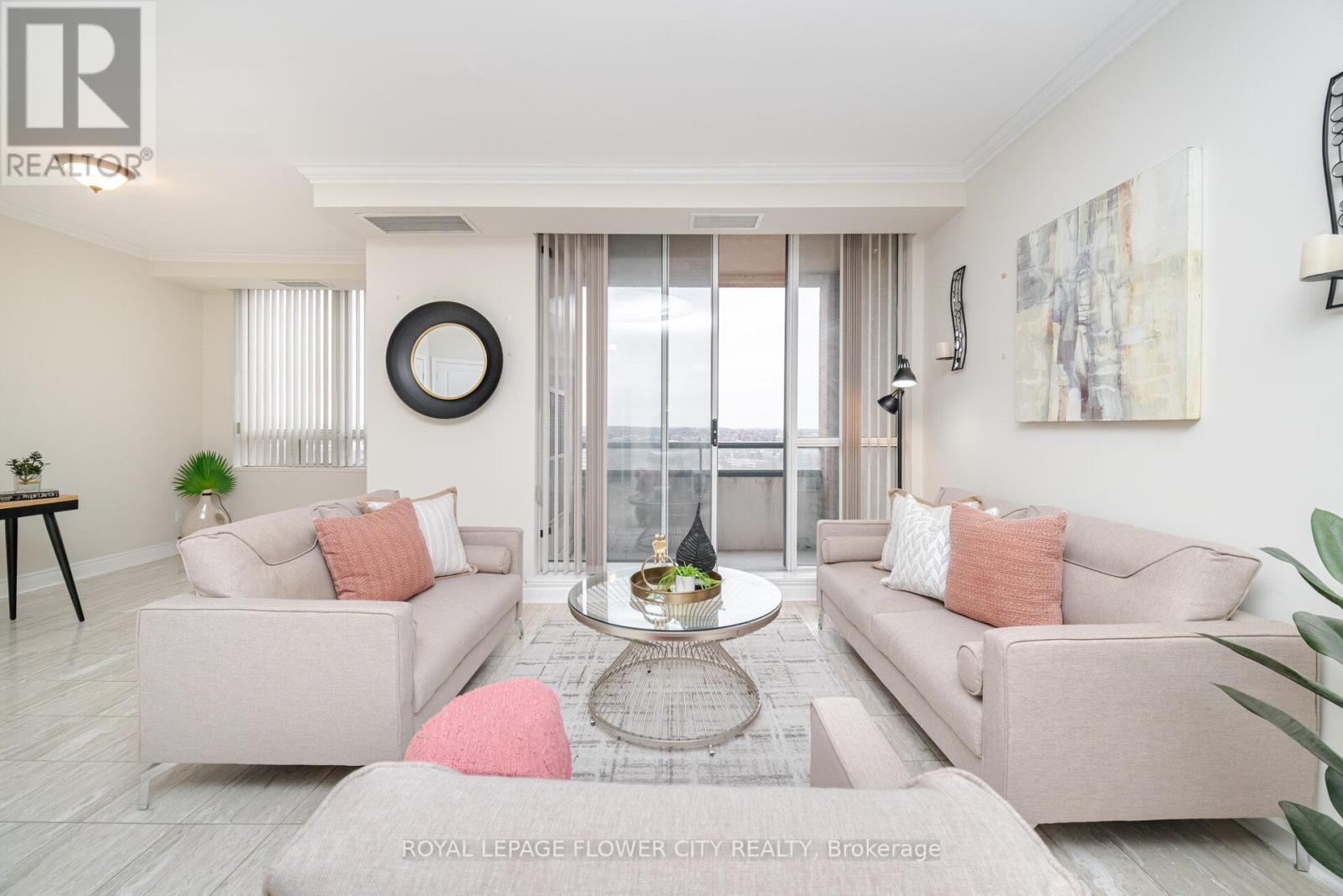 Photo 12 of Ph 5 1 Belvedere Court, Brampton ON