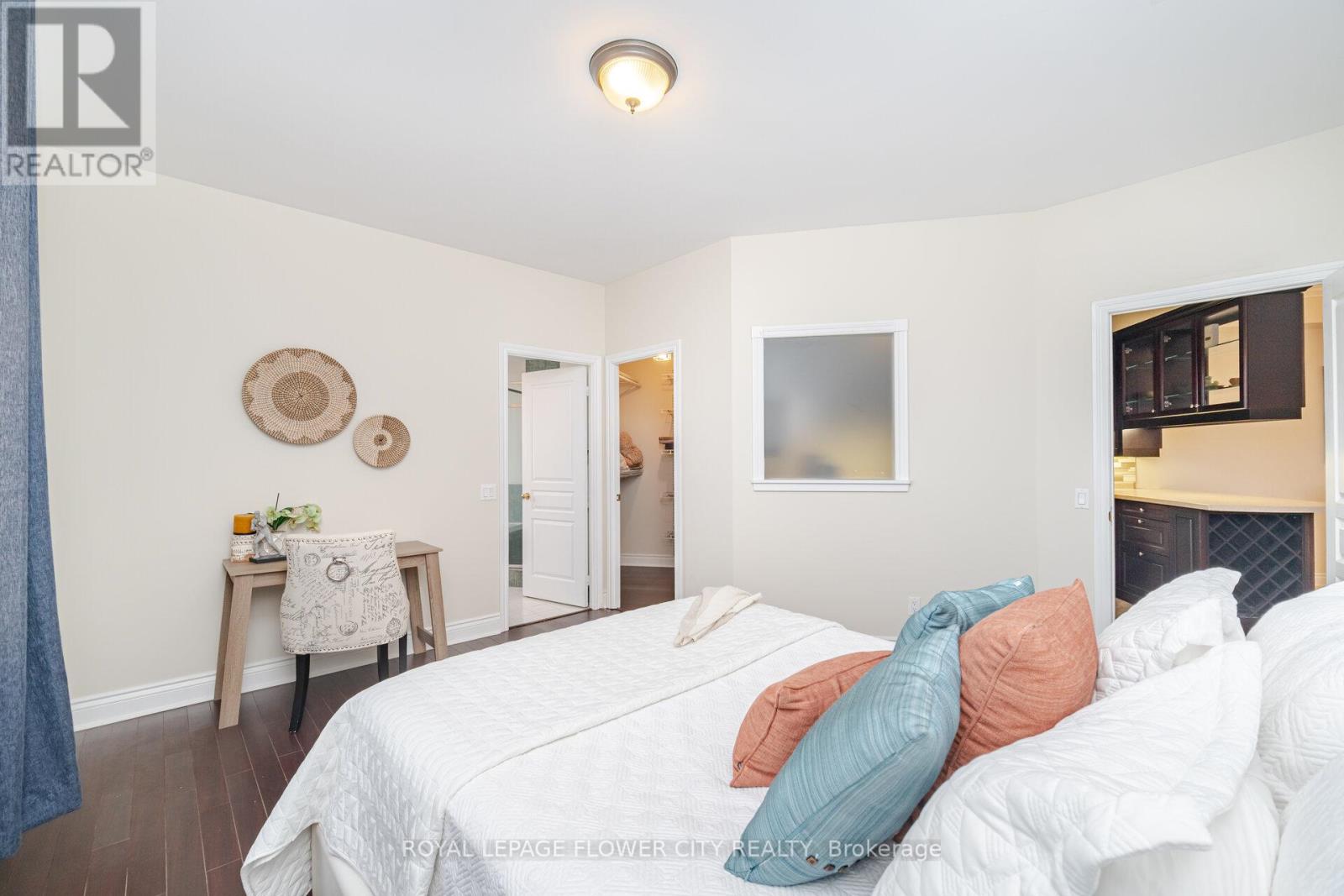 Photo 24 of Ph 5 1 Belvedere Court, Brampton ON