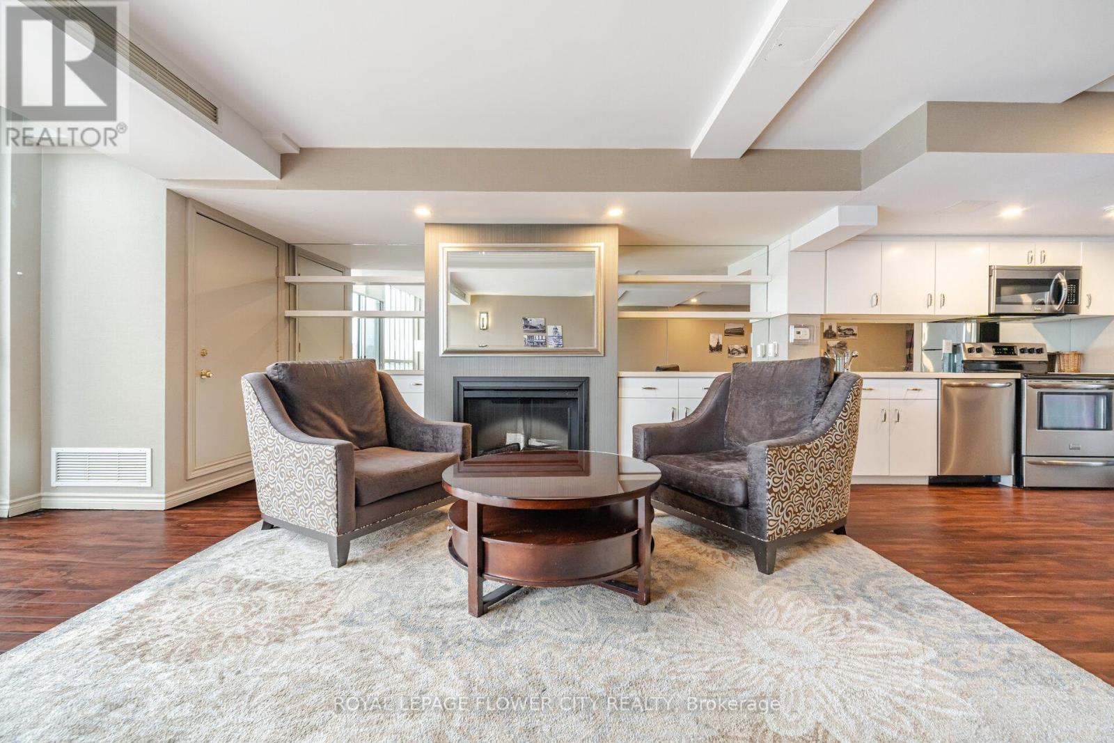 Photo 35 of Ph 5 1 Belvedere Court, Brampton ON