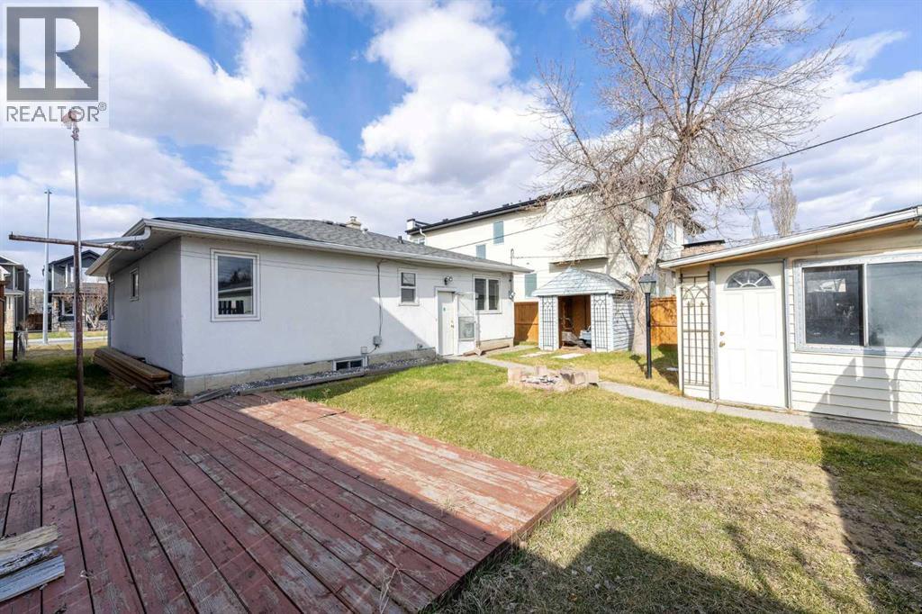 Single Family House Bungalow for Sale in   Avenue NW Bowness Calgary 