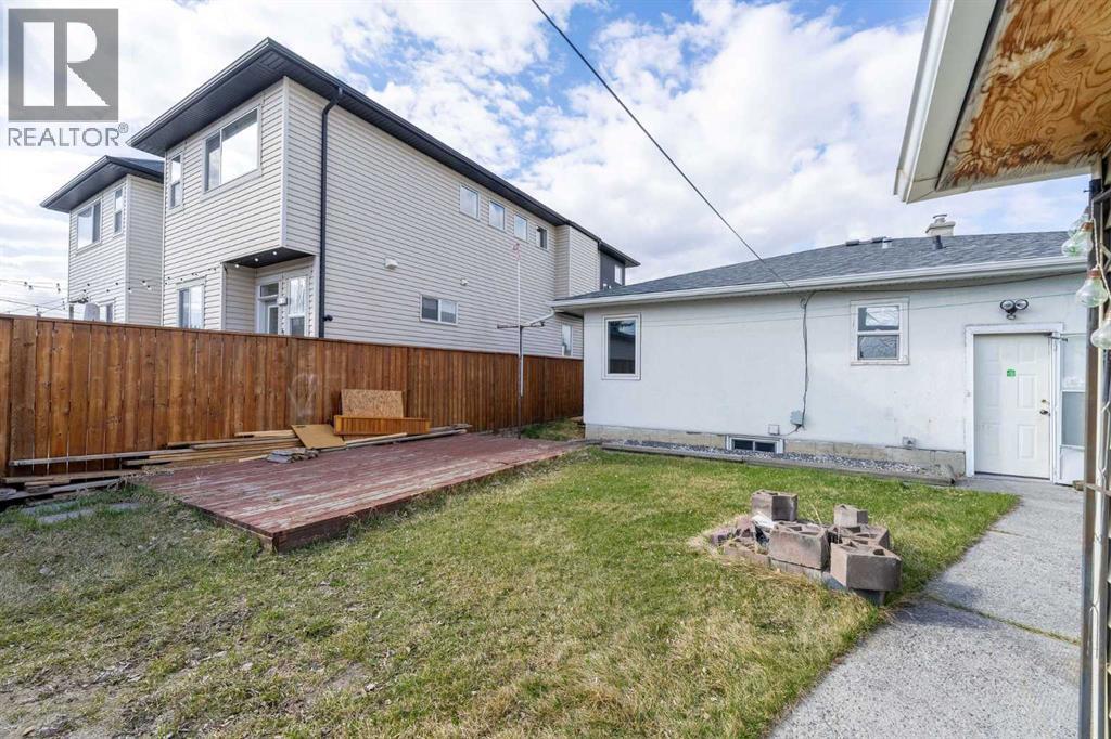 Single Family House Bungalow for Sale in   Avenue NW Bowness Calgary 