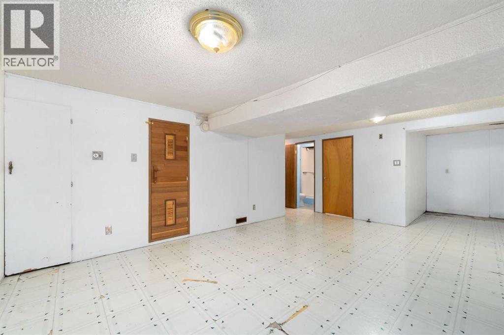 Single Family House Bungalow for Sale in   Avenue NW Bowness Calgary 