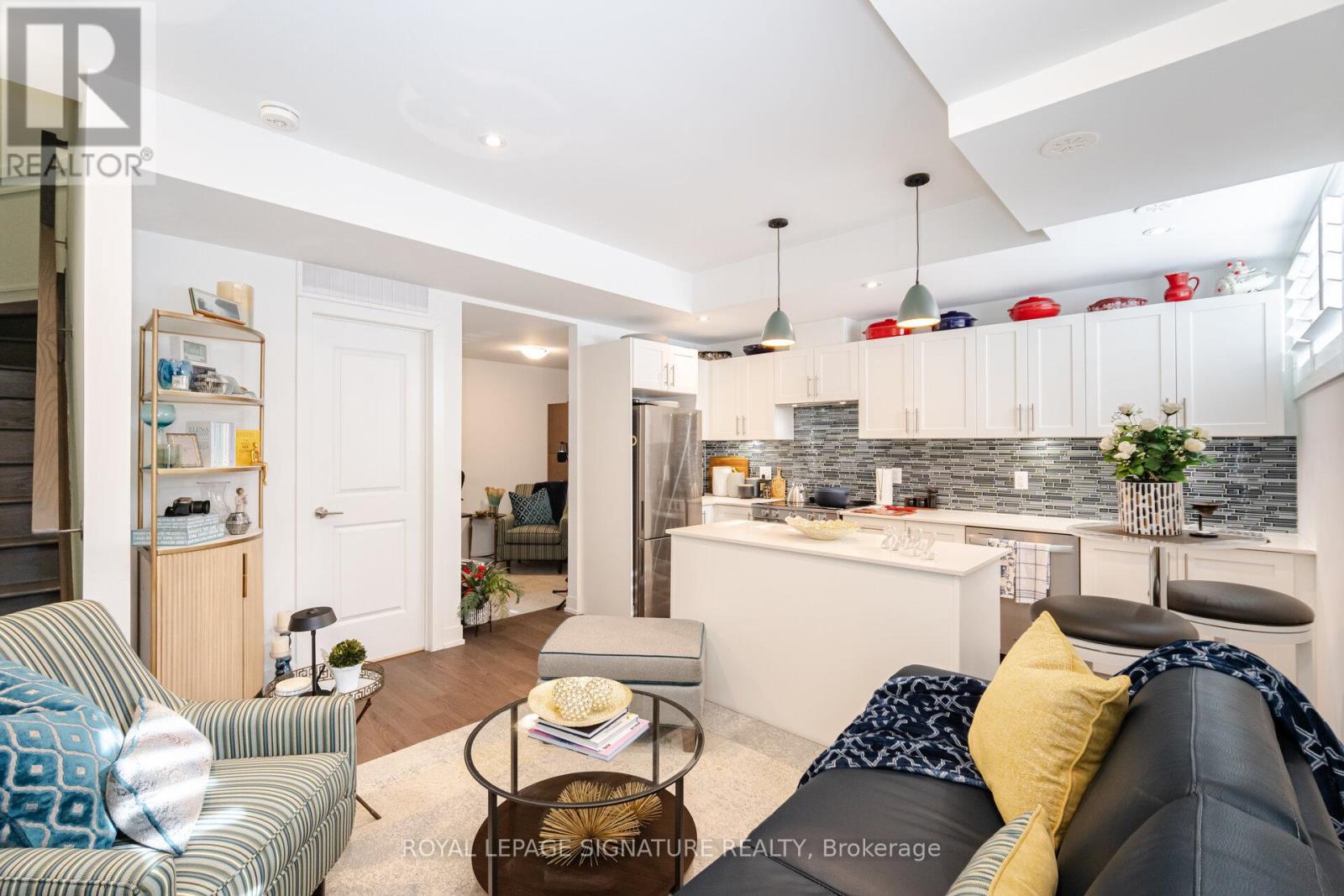 Photo 9 of 111 1085 Douglas Mccurdy Common, Mississauga ON