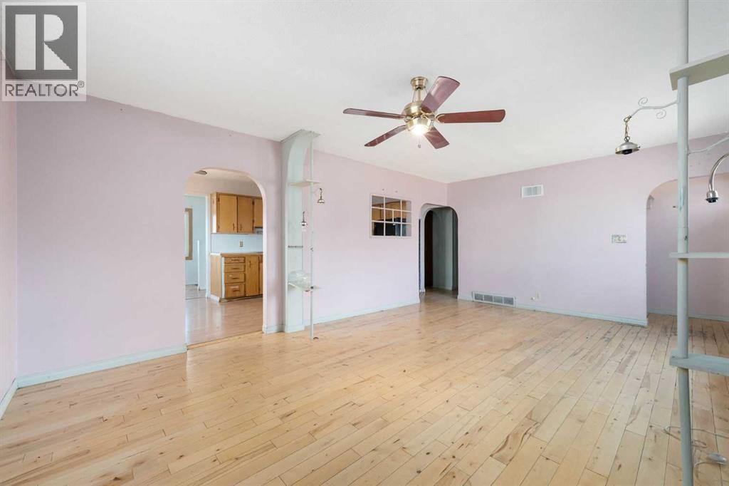 Single Family House Bungalow for Sale in   Avenue NW Bowness Calgary 