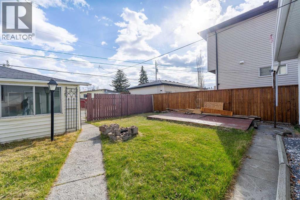 Single Family House Bungalow for Sale in   Avenue NW Bowness Calgary 