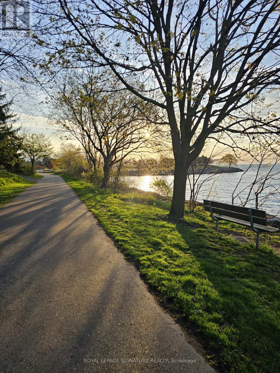 Photo 28 of 111 1085 Douglas Mccurdy Common, Mississauga ON