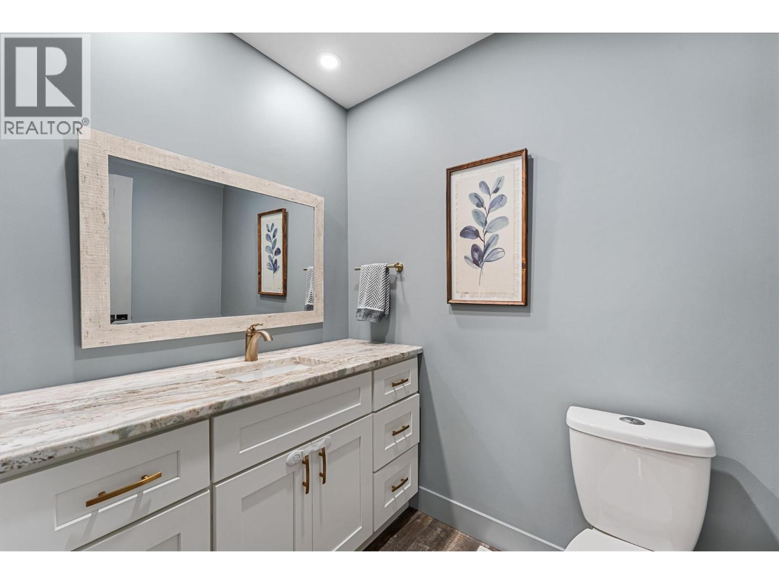 327 2440 Old Okanagan Highway, West Kelowna