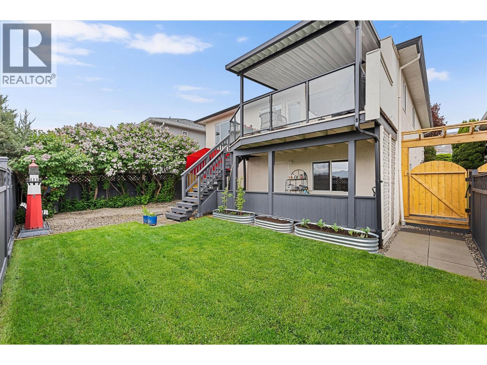 327 2440 Old Okanagan Highway, West Kelowna