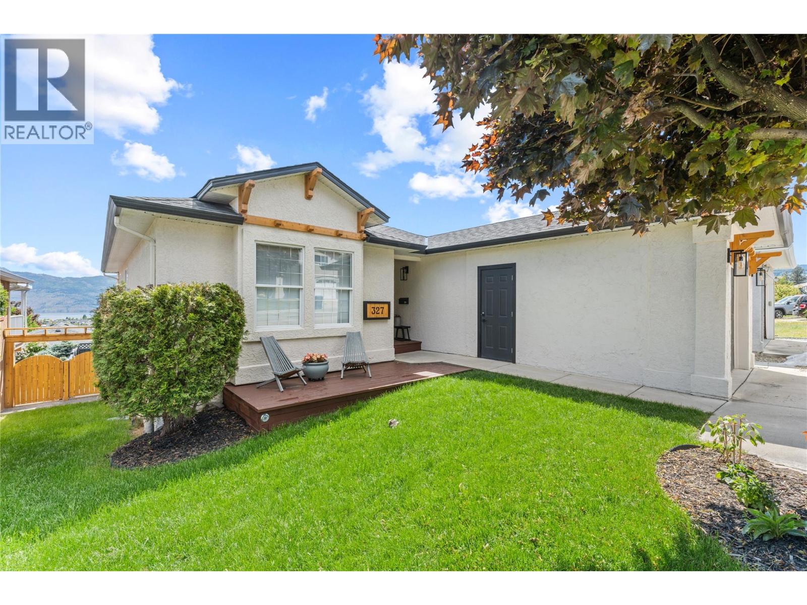 327 2440 Old Okanagan Highway, West Kelowna