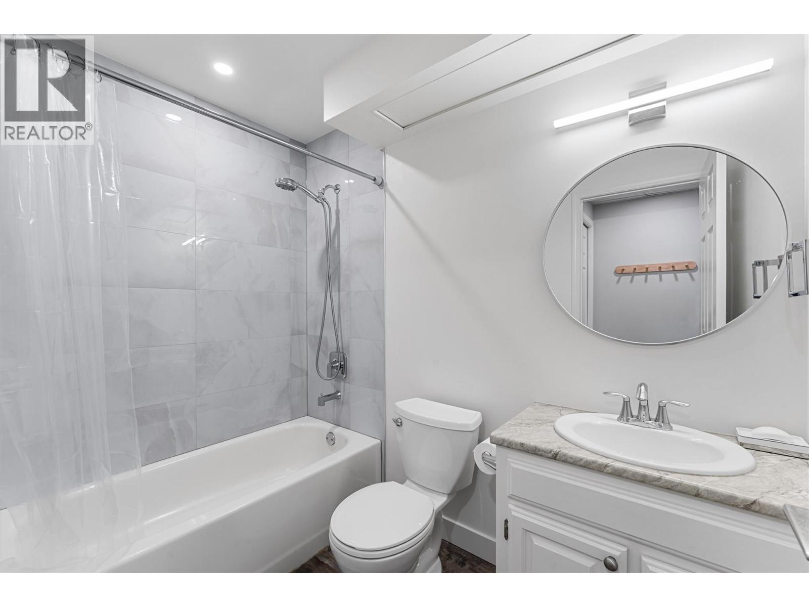 327 2440 Old Okanagan Highway, West Kelowna