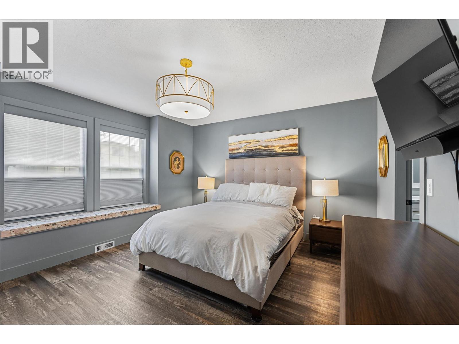 327 2440 Old Okanagan Highway, West Kelowna