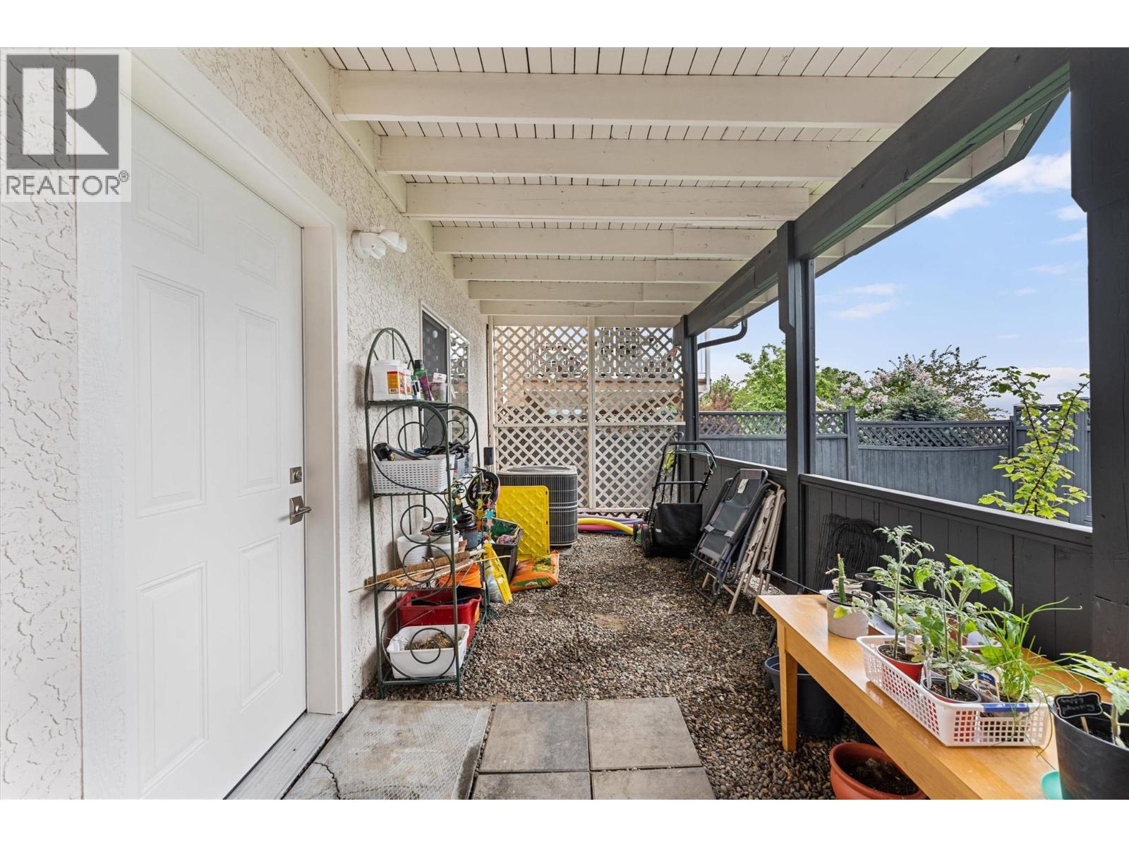 327 2440 Old Okanagan Highway, West Kelowna