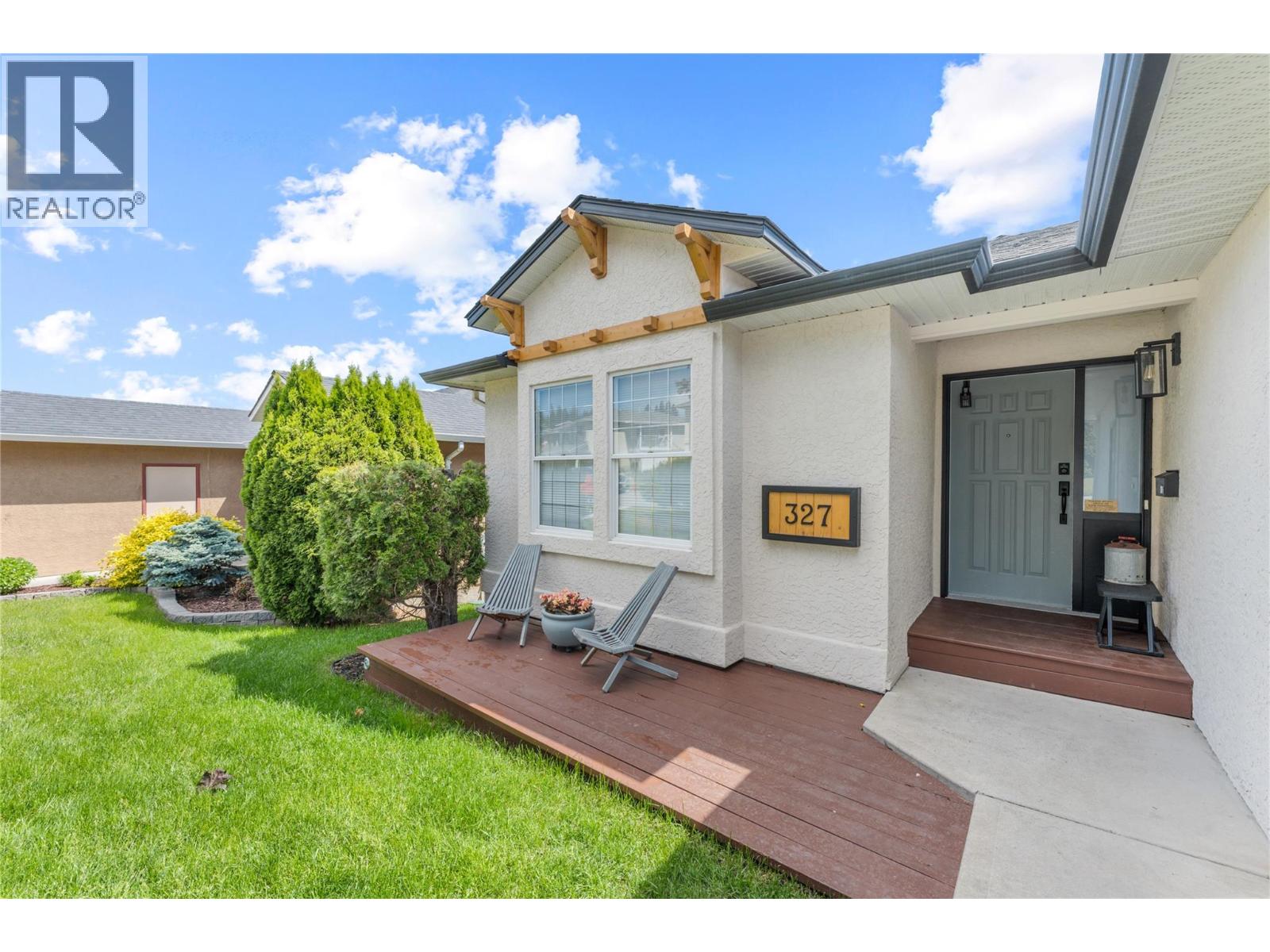 327 2440 Old Okanagan Highway, West Kelowna