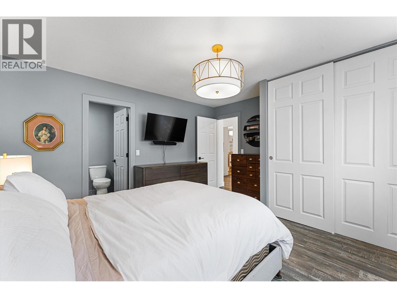 327 2440 Old Okanagan Highway, West Kelowna