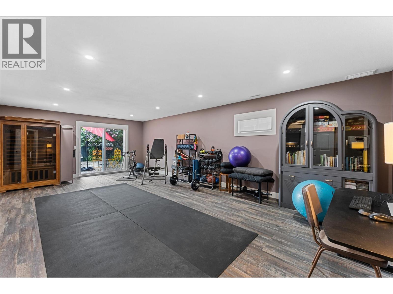 327 2440 Old Okanagan Highway, West Kelowna