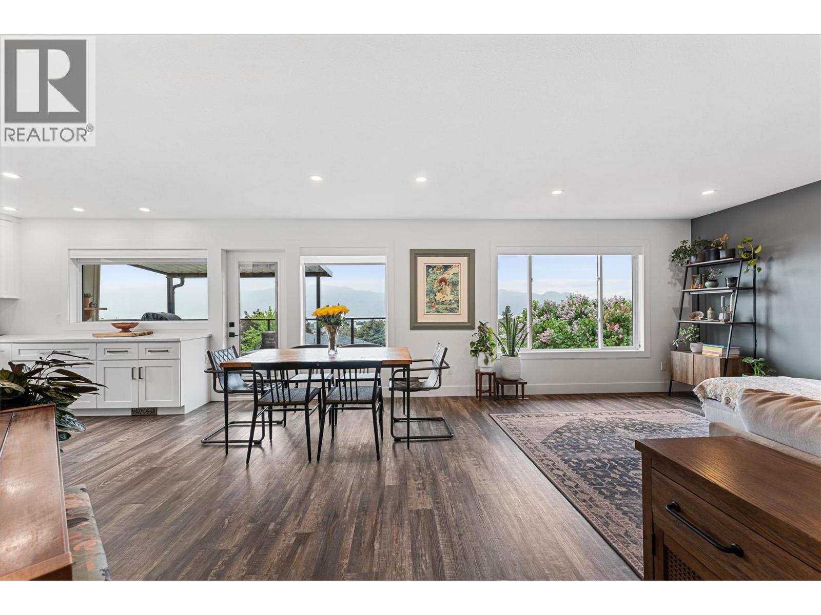 327 2440 Old Okanagan Highway, West Kelowna
