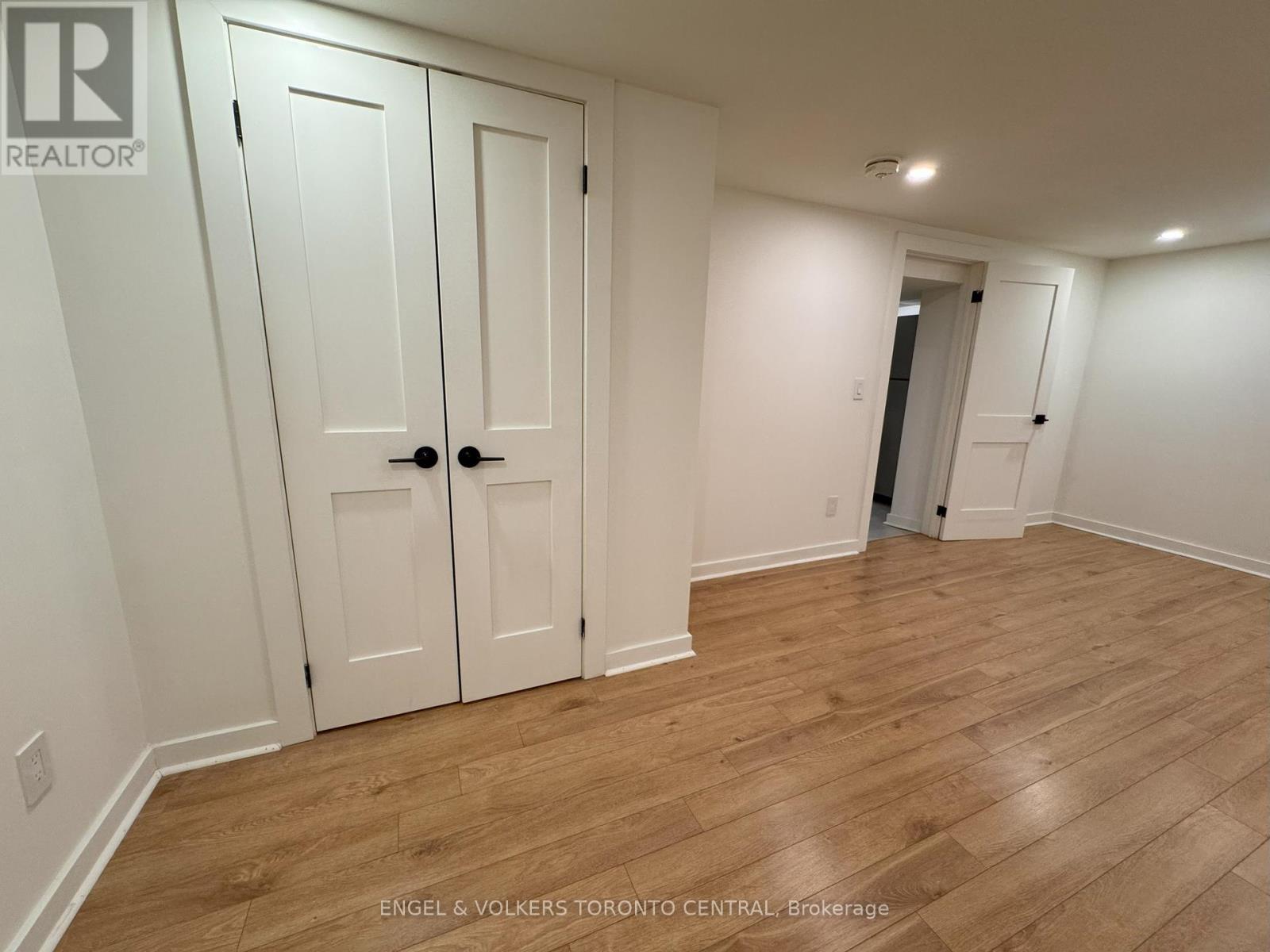 Photo 5 of Basement 6 Westview Boulevard, Toronto ON