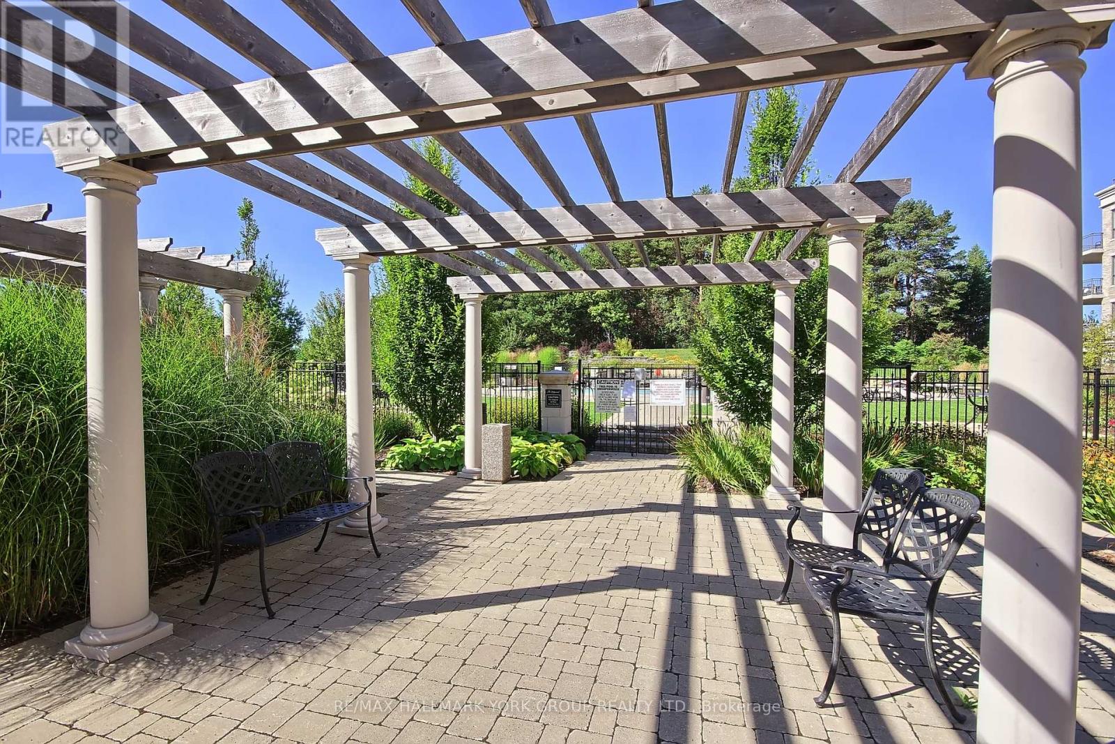 Photo 22 of 434 180 John West Way, Aurora ON
