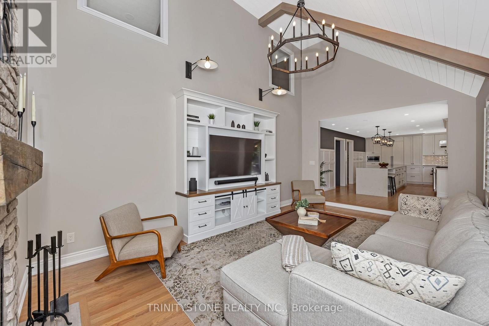 Photo 19 of 32 Kyle Avenue, Ottawa ON