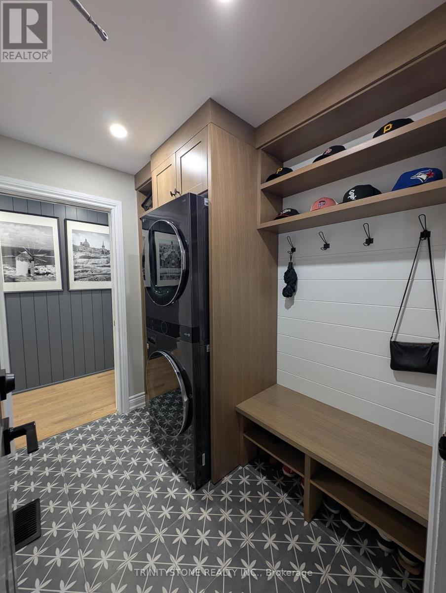 Photo 21 of 32 Kyle Avenue, Ottawa ON