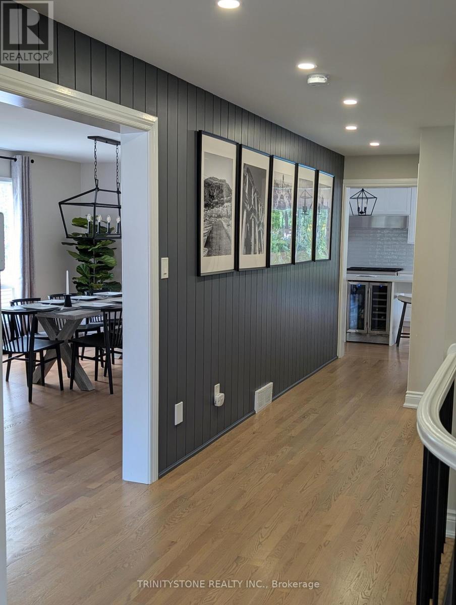 Photo 23 of 32 Kyle Avenue, Ottawa ON