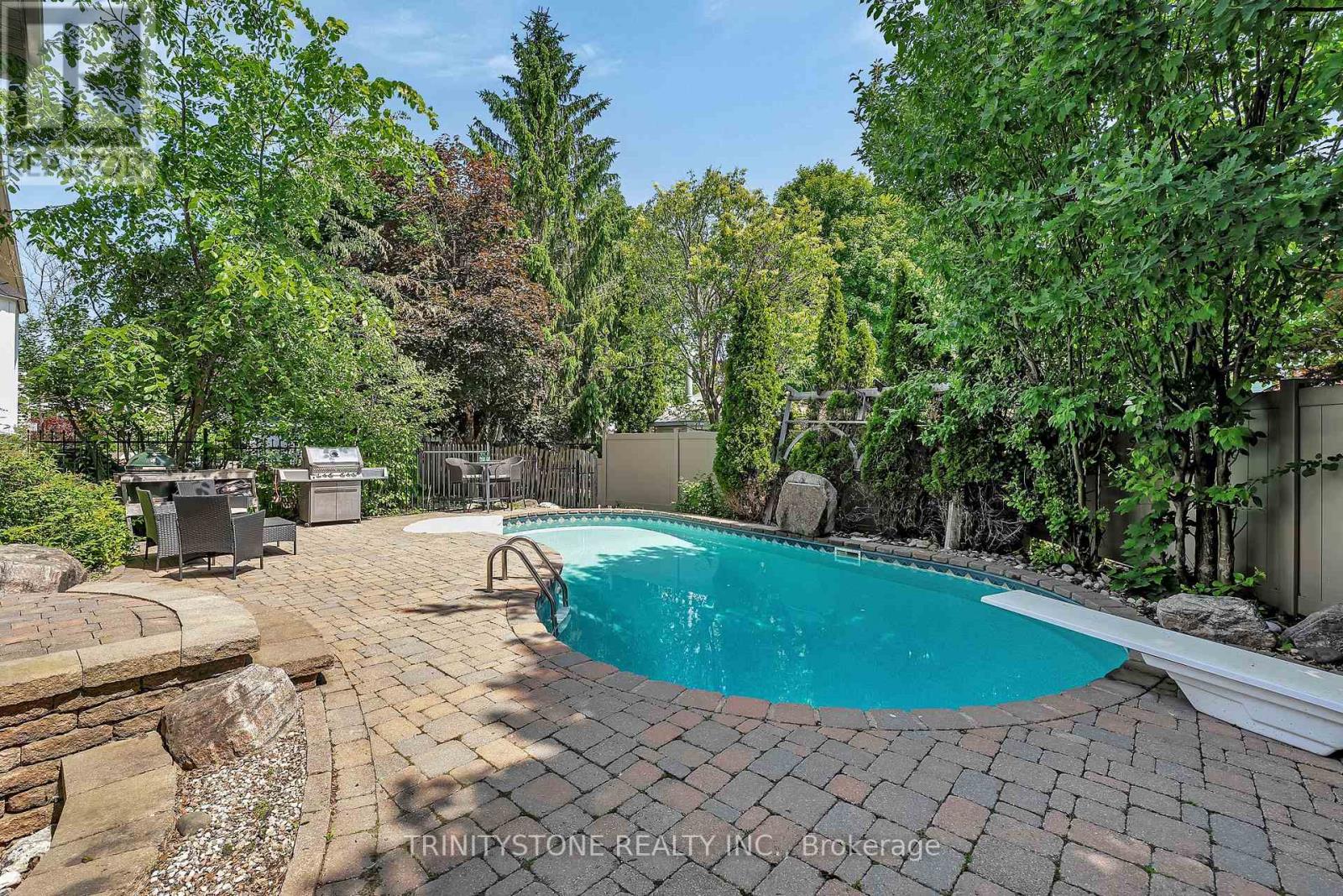 Photo 42 of 32 Kyle Avenue, Ottawa ON