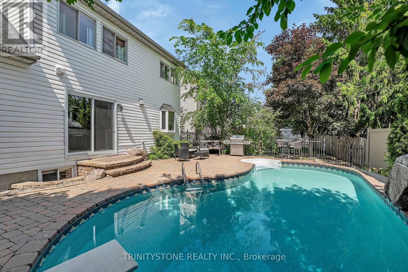 Photo 46 of 32 Kyle Avenue, Ottawa ON