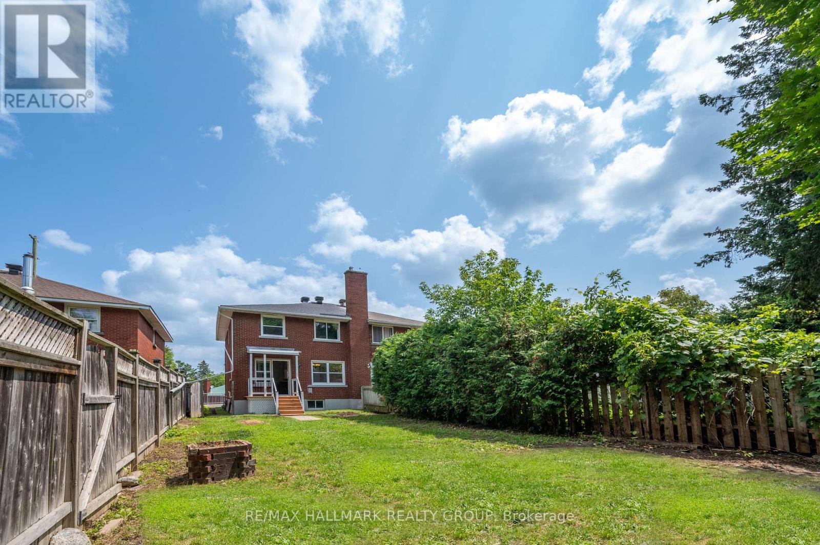Photo 22 of 1108 Merivale Road, Ottawa ON