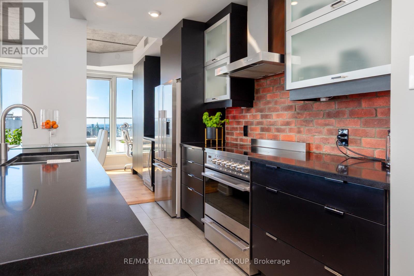 Photo 11 of 2701 195 Besserer Street, Ottawa ON