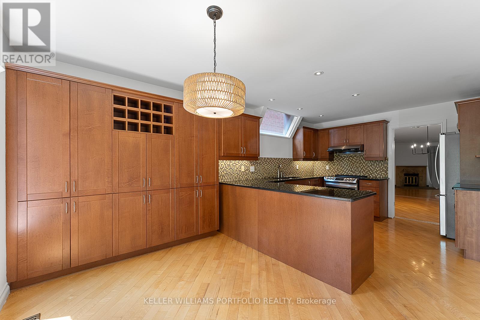 Photo 17 of 150 Rose Park Drive, Toronto ON