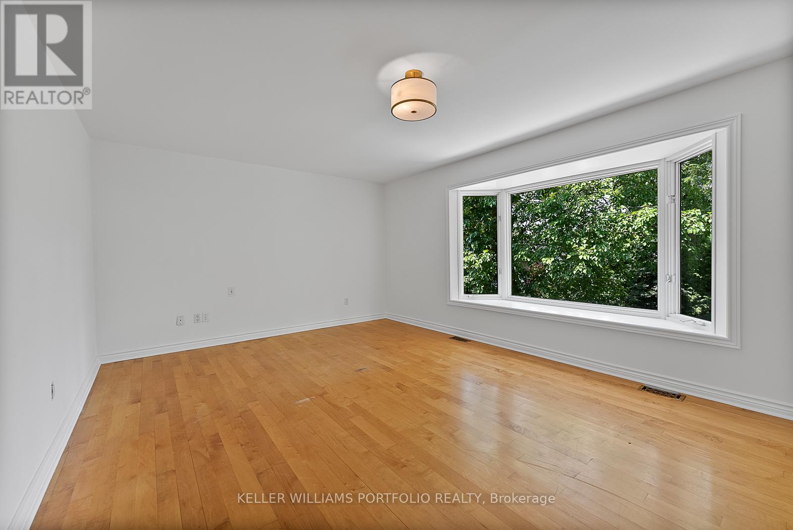 Photo 23 of 150 Rose Park Drive, Toronto ON