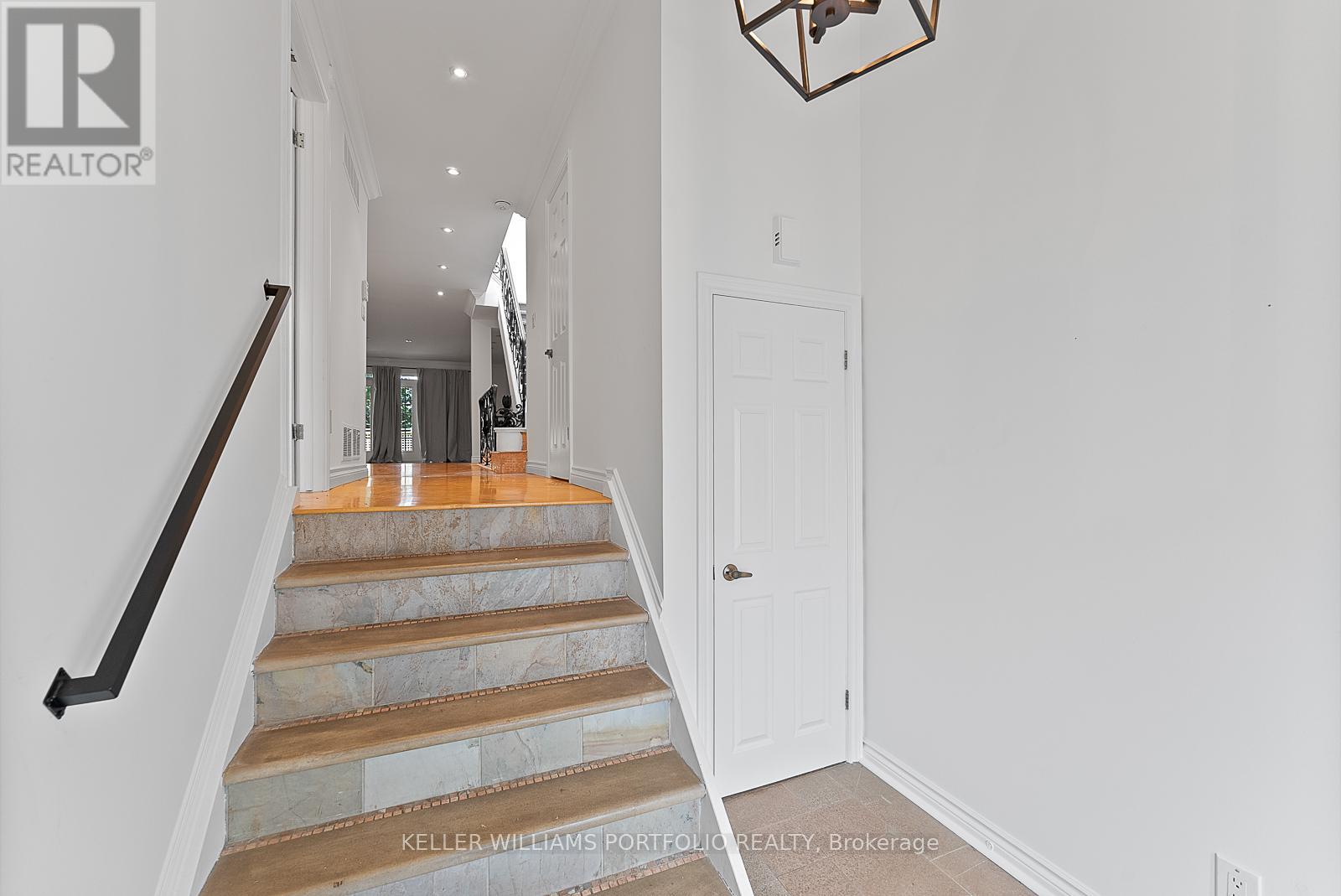 Photo 4 of 150 Rose Park Drive, Toronto ON