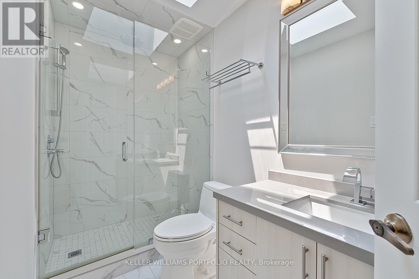 Photo 35 of 150 Rose Park Drive, Toronto ON