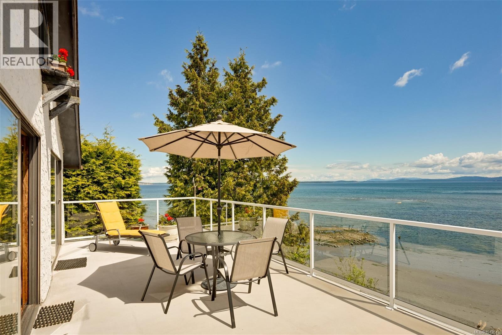 4955 Cordova Bay Rd, Saanich