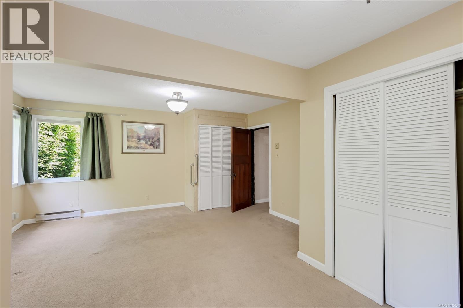 4955 Cordova Bay Rd, Saanich
