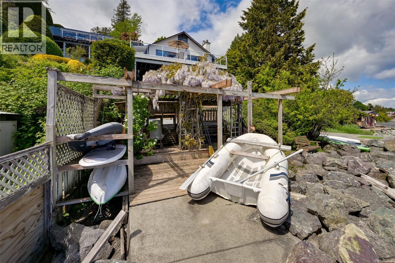 4955 Cordova Bay Rd, Saanich