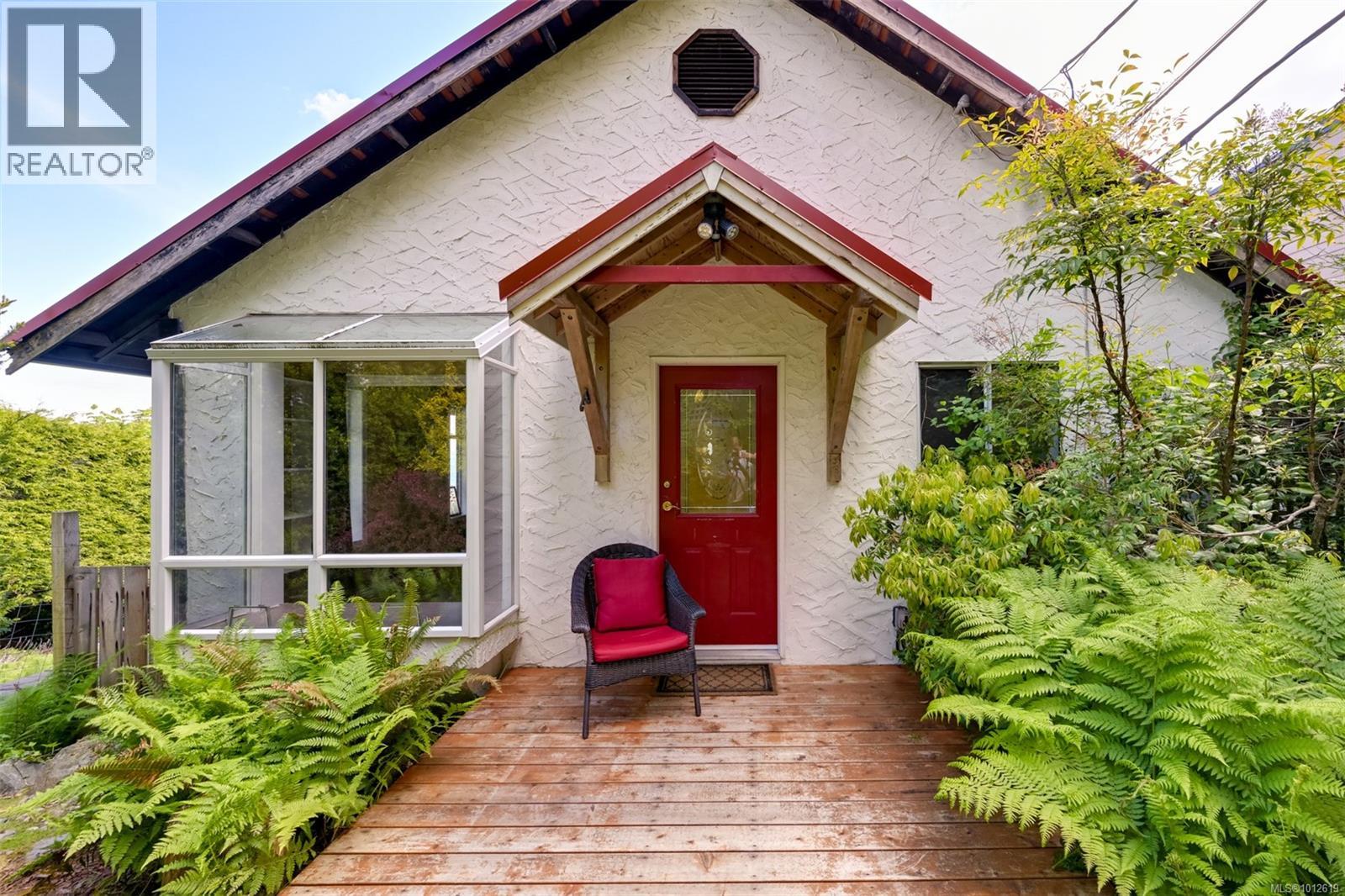 4955 Cordova Bay Rd, Saanich