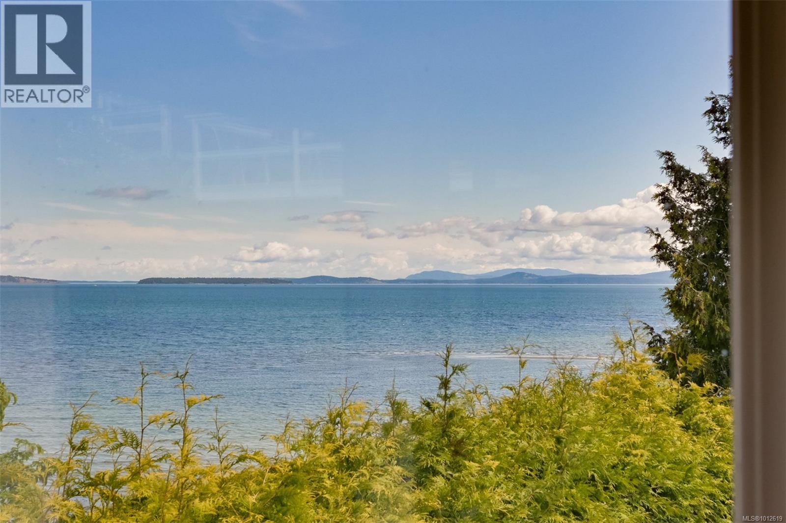 4955 Cordova Bay Rd, Saanich