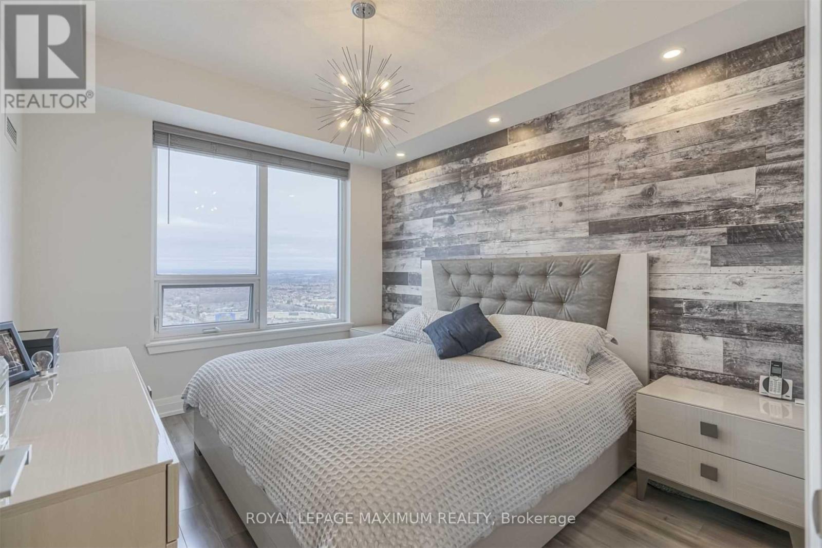 Photo 7 of 2507 3700 Highway 7 Road W, Vaughan ON