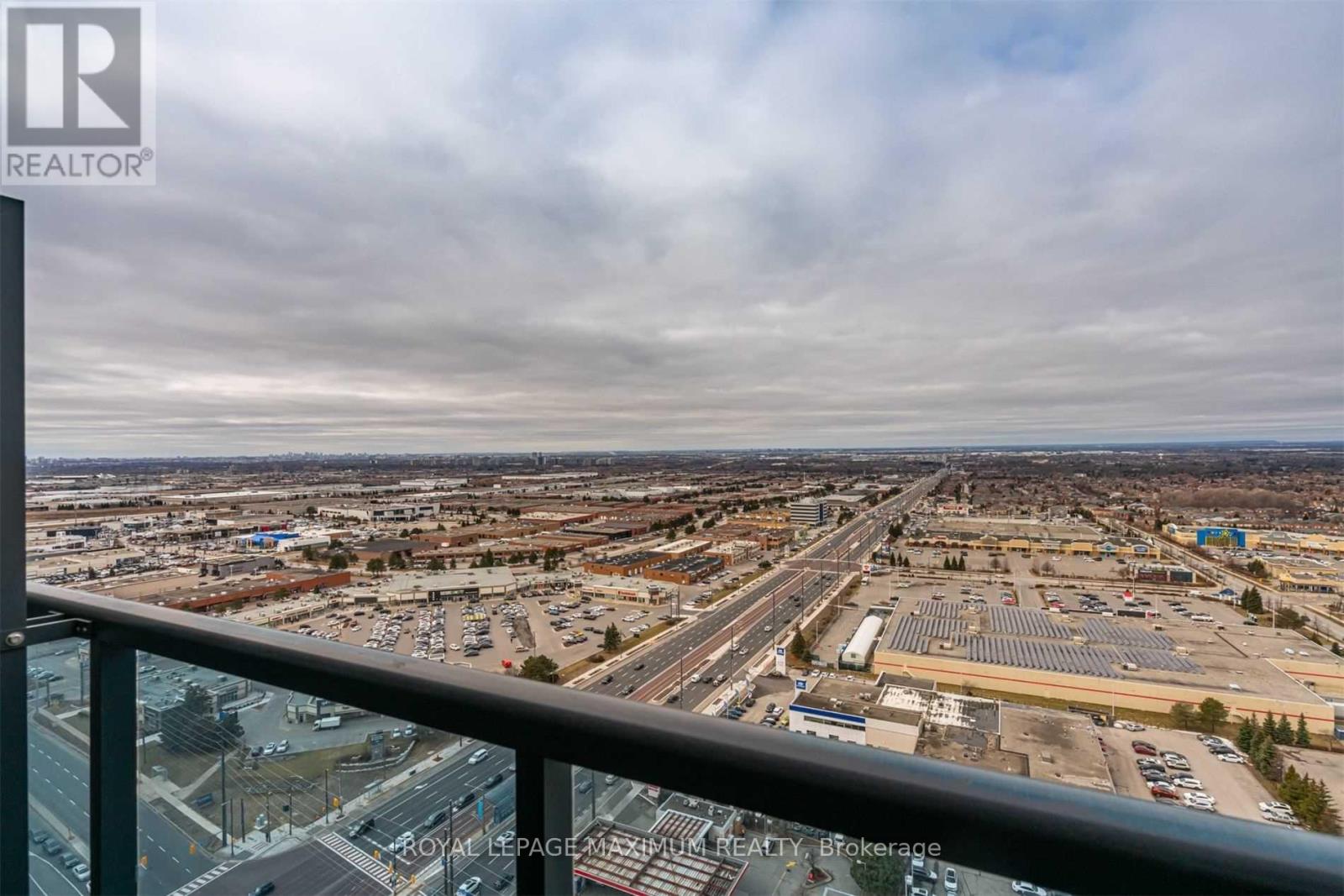 Photo 14 of 2507 3700 Highway 7 Road W, Vaughan ON