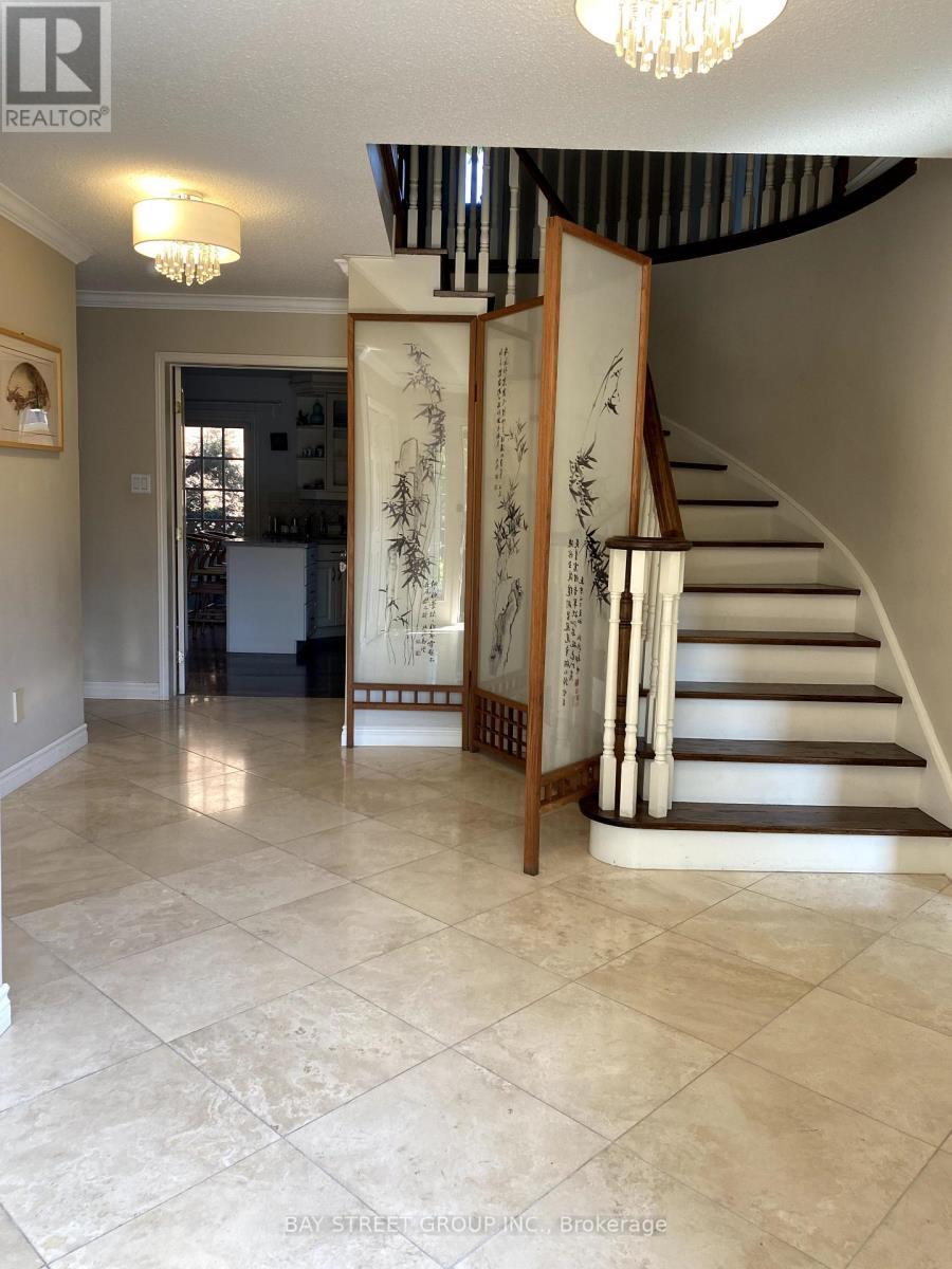 Photo 1 of 1322 Roseberry Crescent, Oakville ON