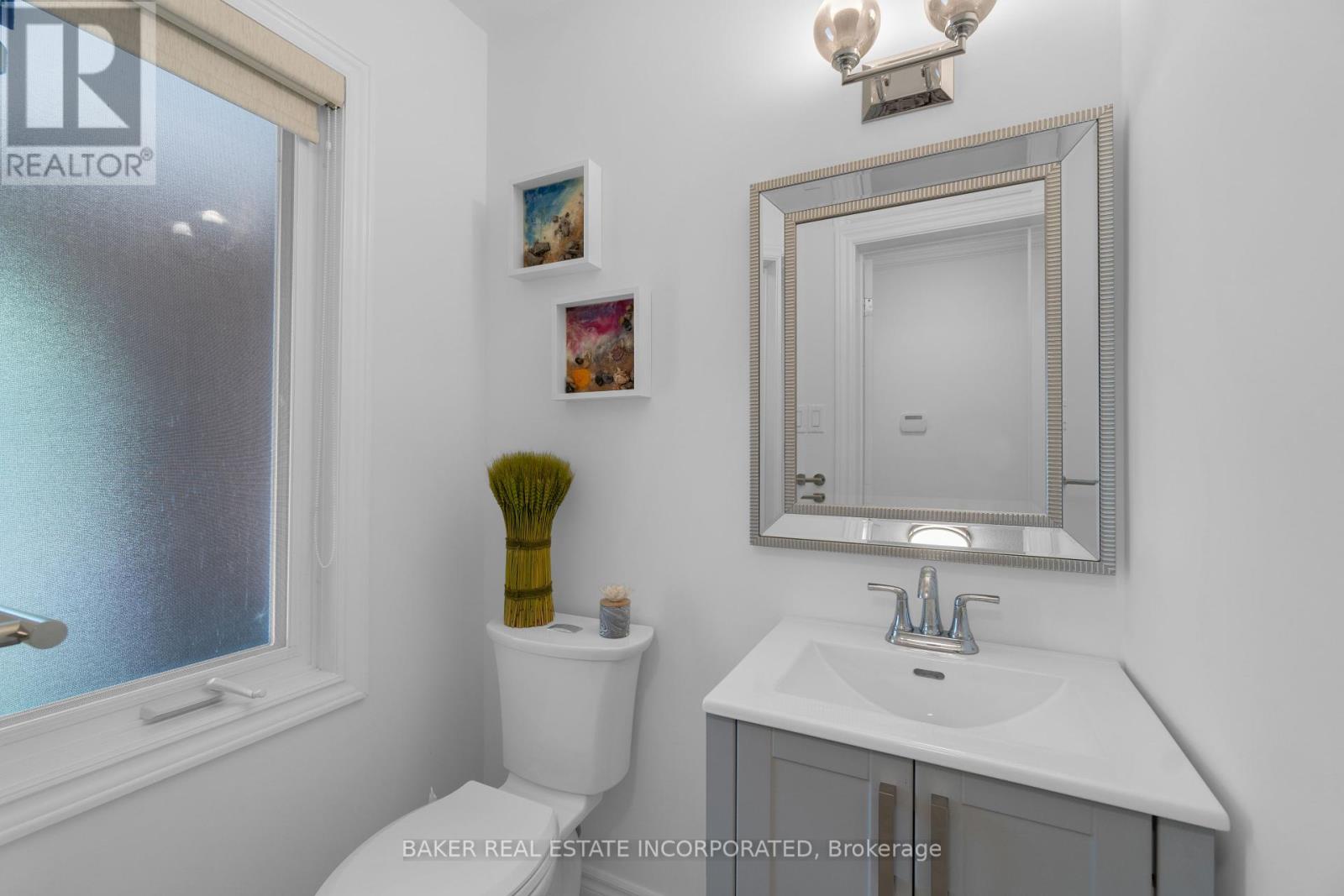 Photo 16 of 47 333 Meadows Boulevard, Mississauga ON
