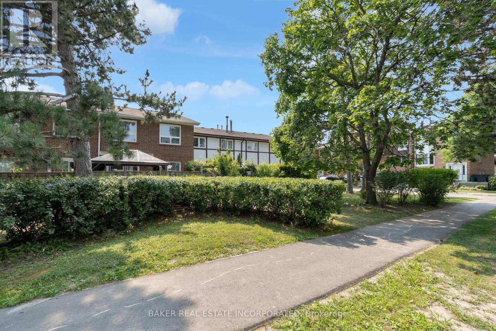 Photo 38 of 47 333 Meadows Boulevard, Mississauga ON